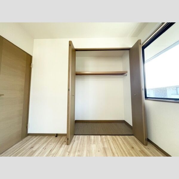 その他 (物入)