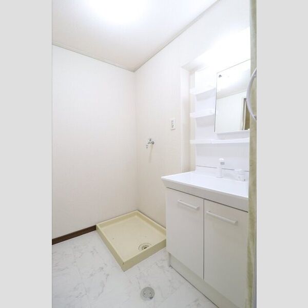 洗面所 (306　洗面所)