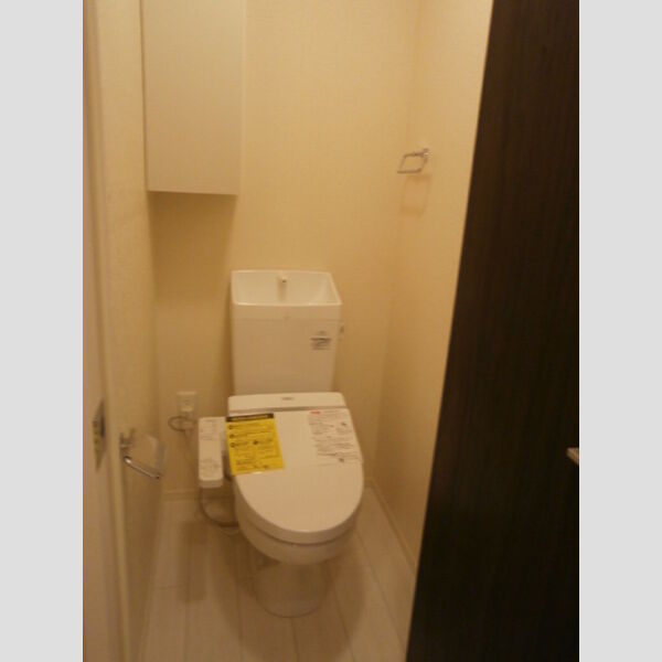 トイレ (トイレ)