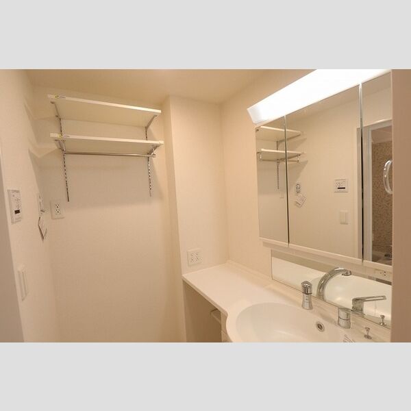 洗面所 (107 　洗髪洗面化粧台)