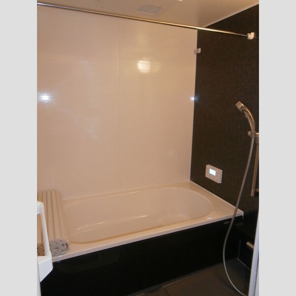 バス (203　浴室)