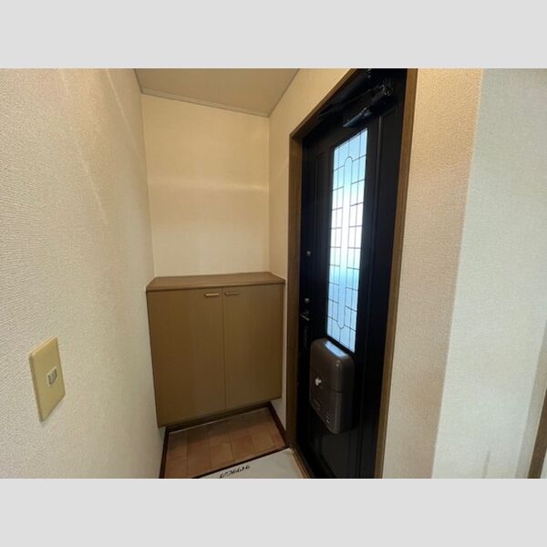 玄関 (B202　玄関)