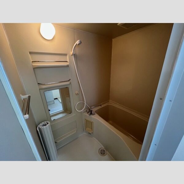 バス (B202　浴室)