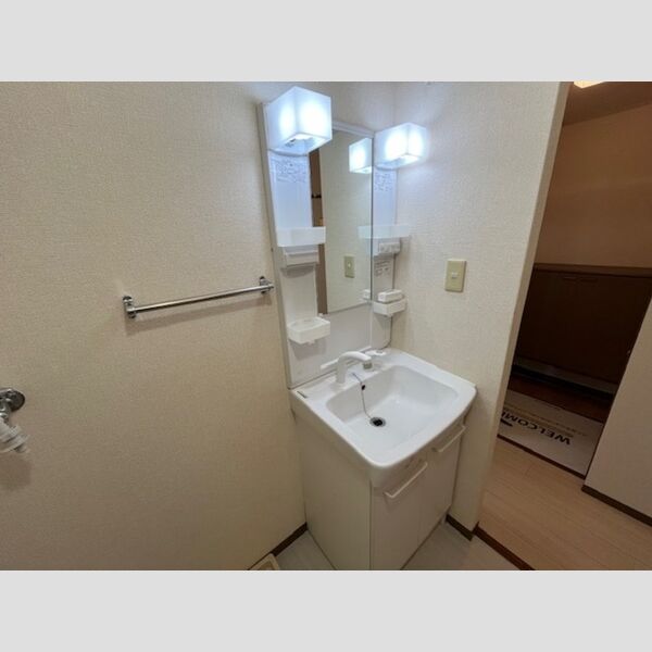 洗面所 (B202　洗面所)