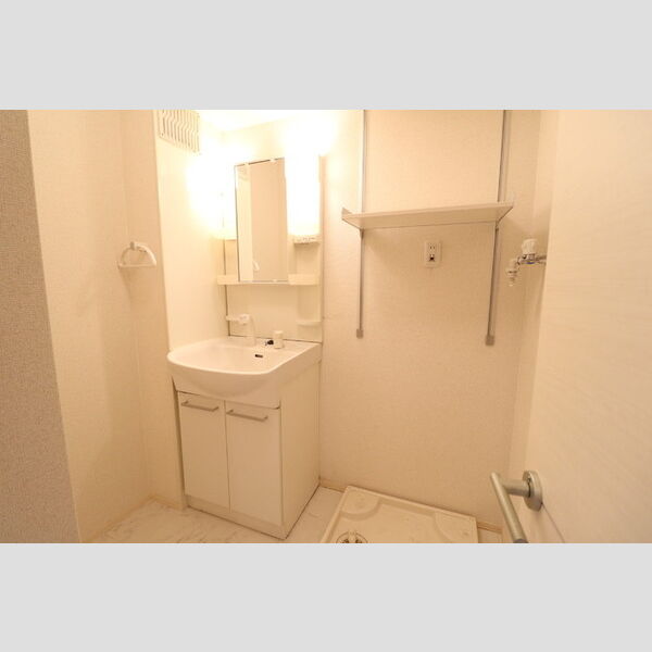 洗面所 (202　洗面所)