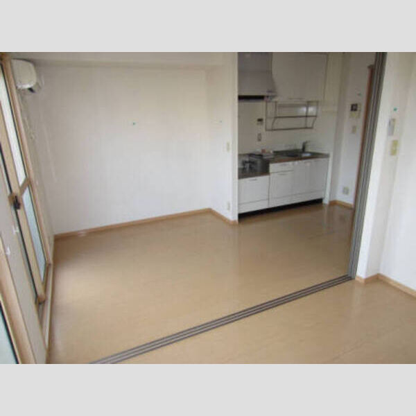 居室・リビング (B棟101LDK)