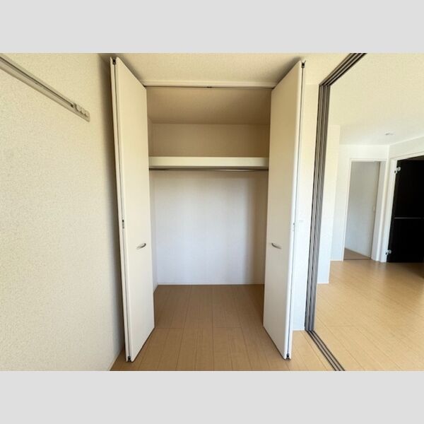 その他 (クローゼット)