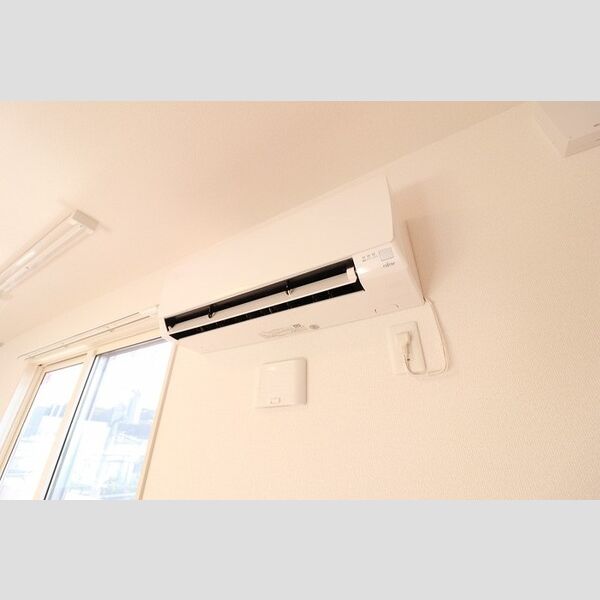 その他 (302　エアコン)