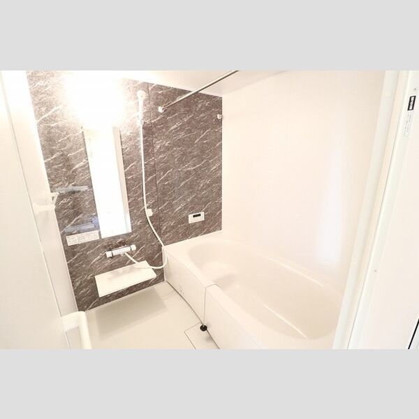 バス (302　浴室)