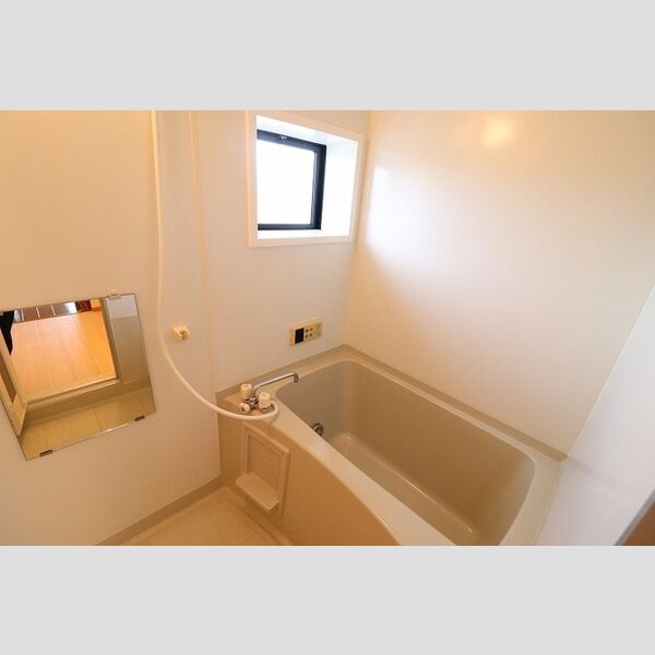 バス (302　浴室)