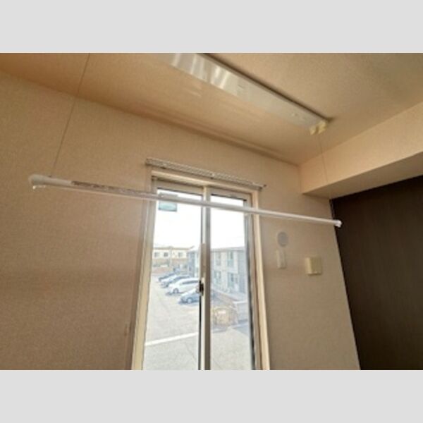 その他 (室内物干し)