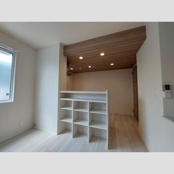 その他 (103　リビング収納)