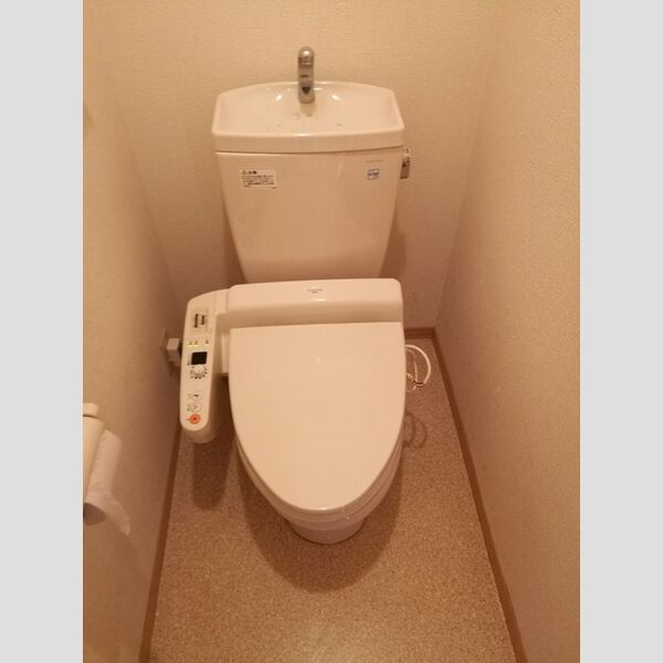 トイレ (102　温水洗浄暖房便座)