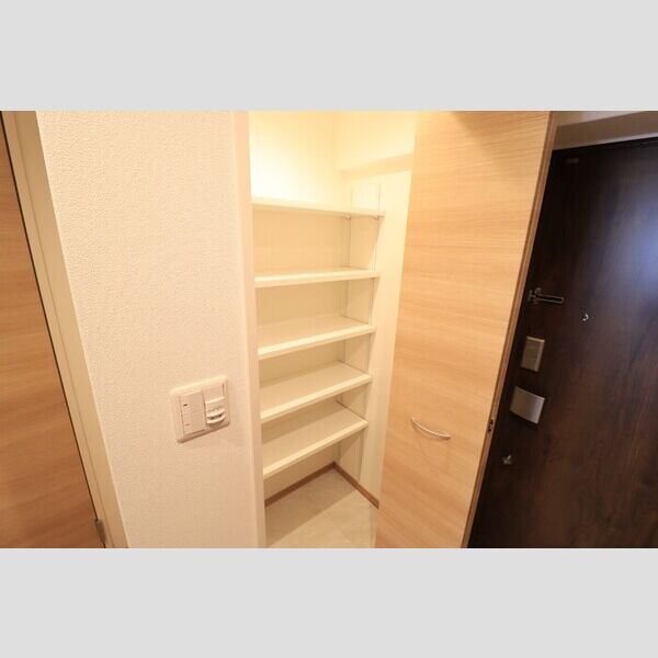 玄関 (405　玄関)