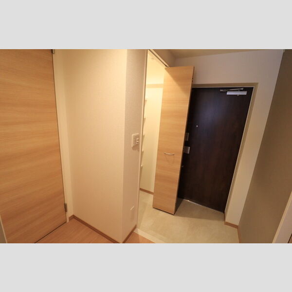 その他 (605　玄関)