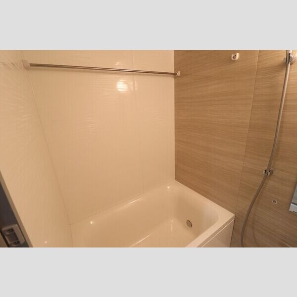 バス (605　バス)