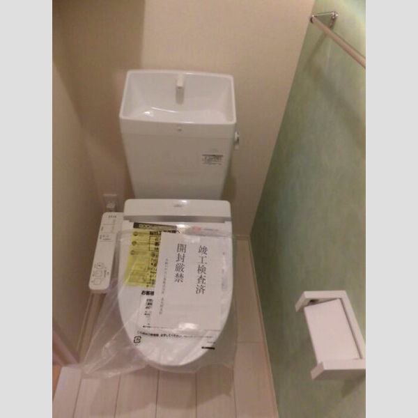 トイレ (102トイレ)