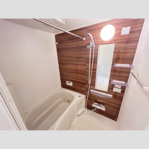 バス (B203　浴室)