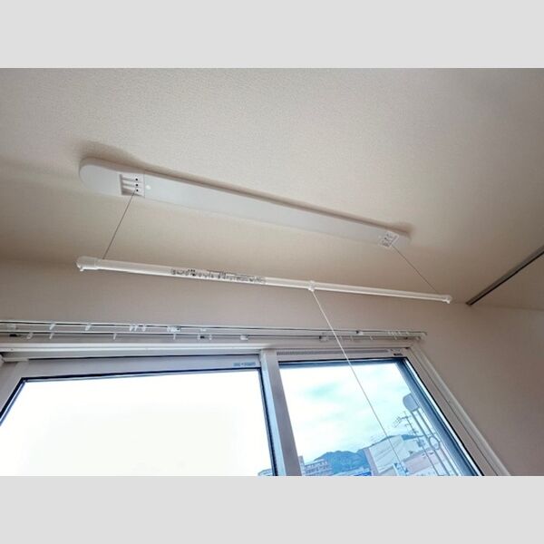 その他設備 (B203　室内物干し)