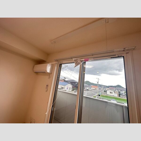 その他 (室内物干し)