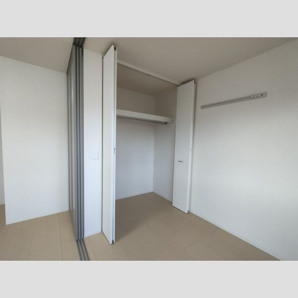 その他設備 (205号室クローゼット)