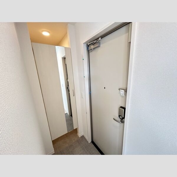 玄関 (301 玄関)