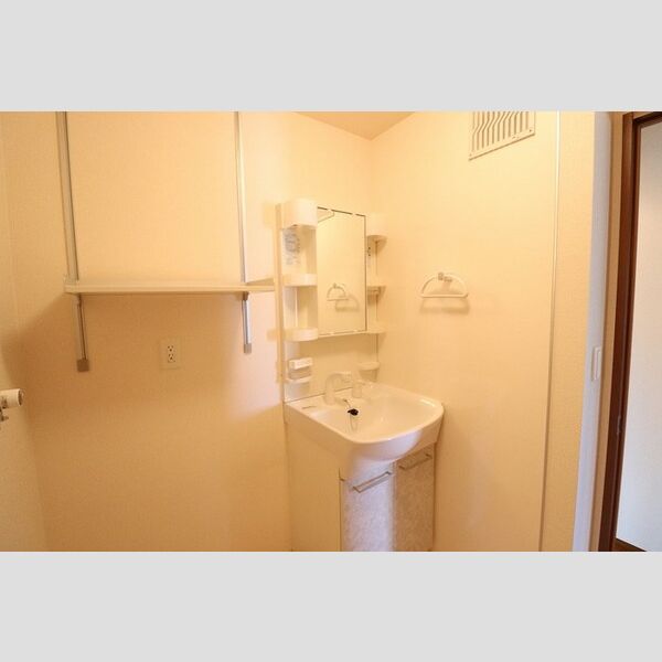 洗面所 (202　洗面所)