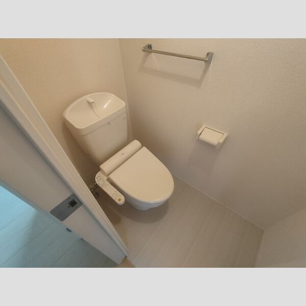 トイレ (106トイレ)