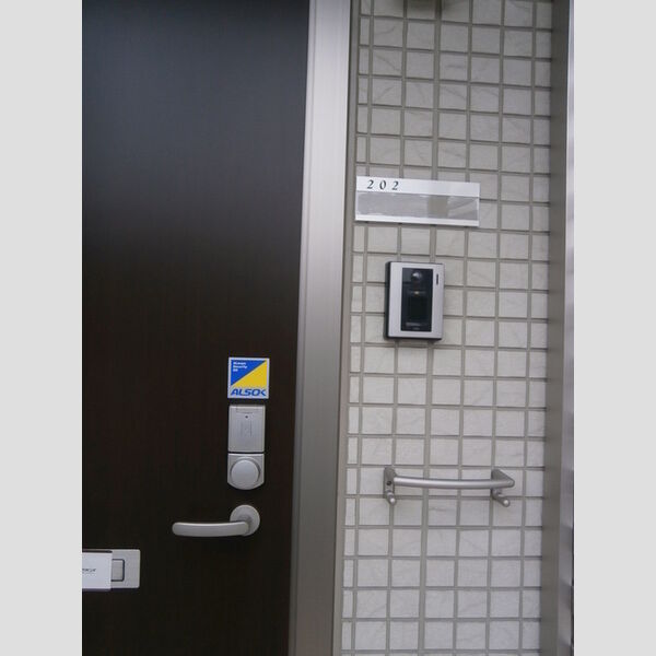 玄関 (インターホン)