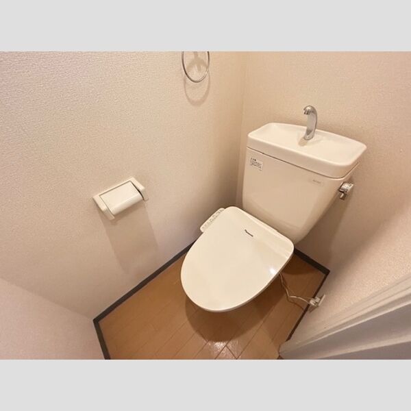 トイレ (202　トイレ)