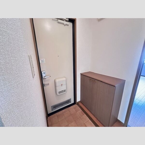 玄関 (玄関)