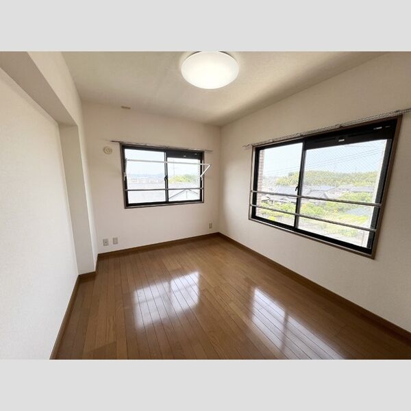 その他 (301　洋室)