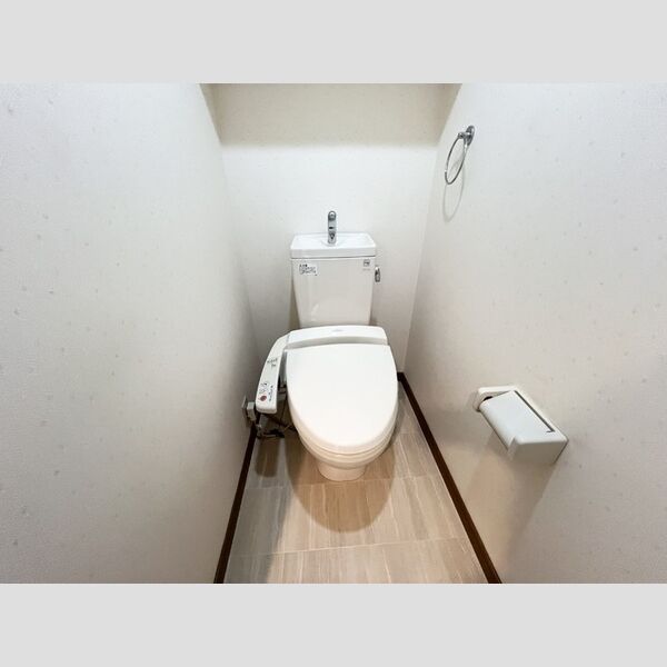 トイレ (301　トイレ)