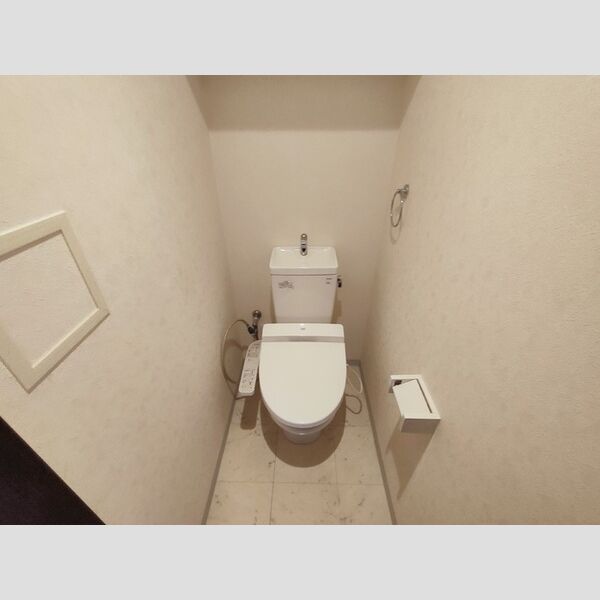 トイレ (301　トイレ)