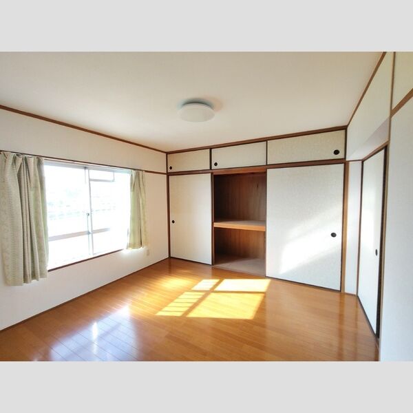 その他 (洋室)