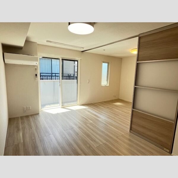 その他 (205　洋室)