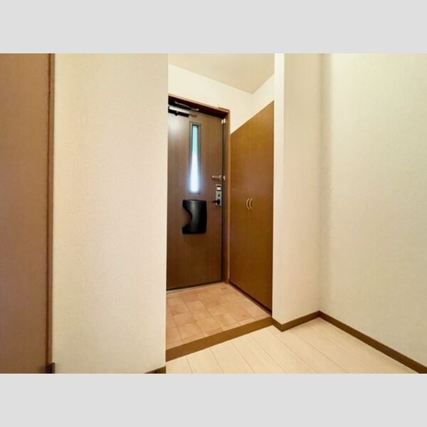 その他 (B棟202　玄関)