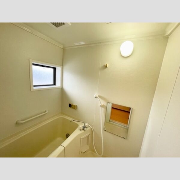 バス (B棟202　バス)