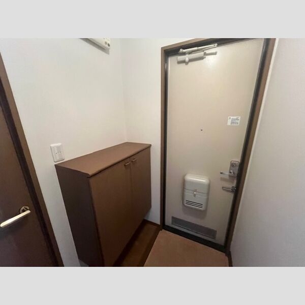 玄関 (201　玄関)