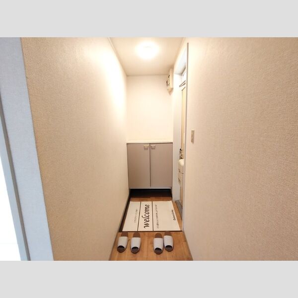 玄関 (玄関)