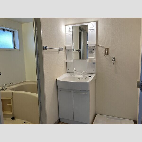 洗面所 (グランディール行橋A棟205　洗面室)