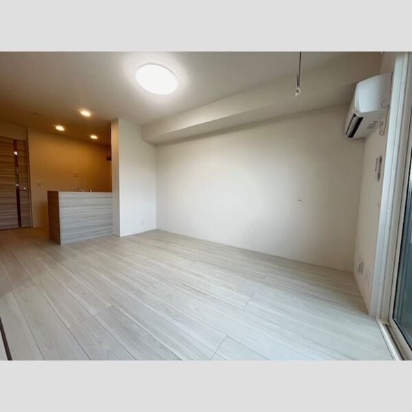 居室・リビング (ラシュレ雅　105　リビング)