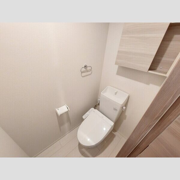 トイレ (Dルーム下富野　102　トイレ)