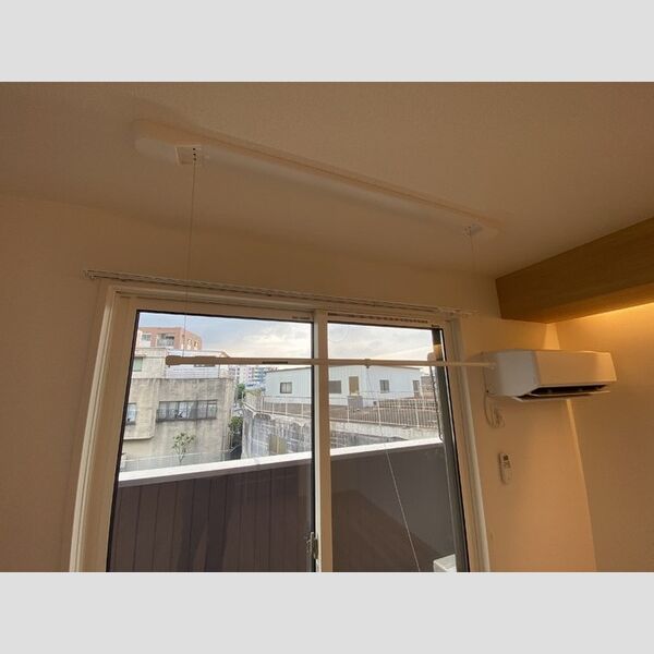 その他 (GRANCASA下富野　201　室内物干し竿)