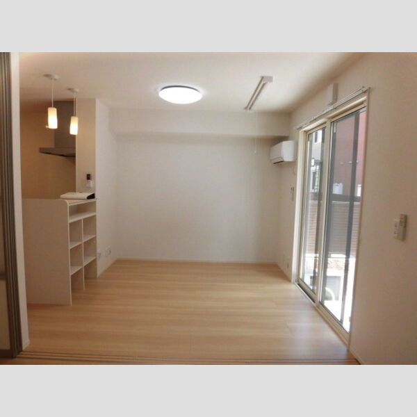 収納 (105リビング)