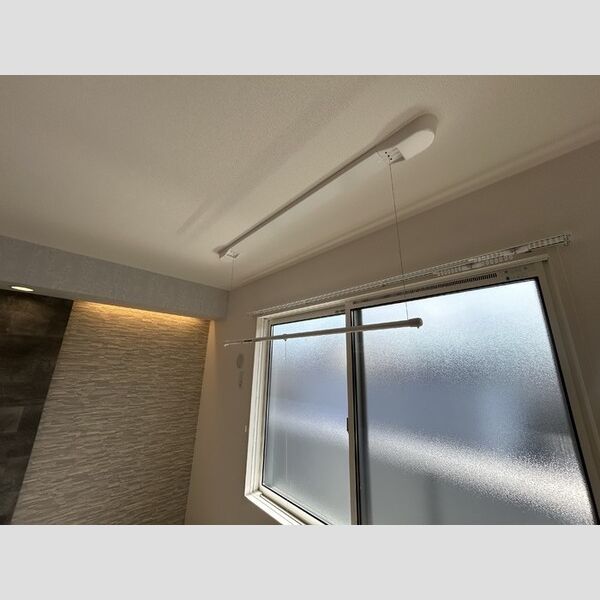 その他 (DーROOM中井202　室内物干し)