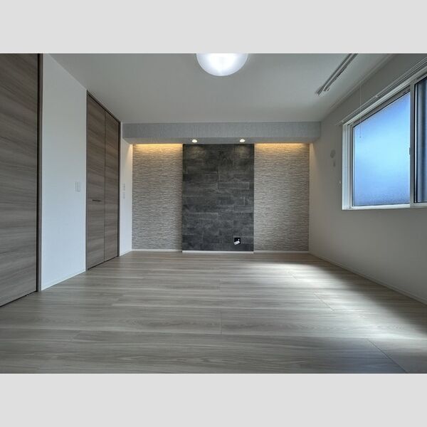 その他 (DーROOM中井202　洋室)