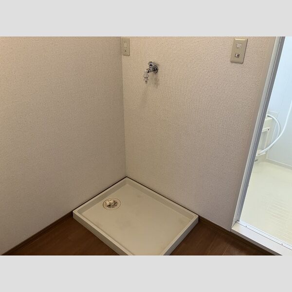 その他 (洗濯機置き場)