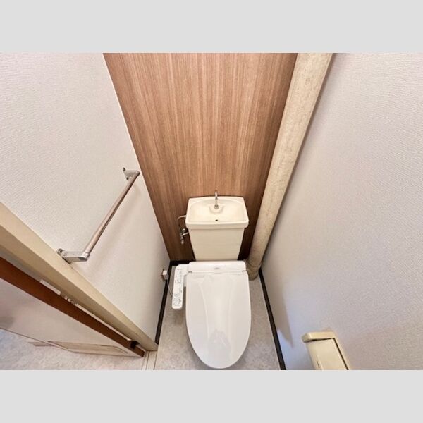 トイレ (温水洗浄暖房便座)