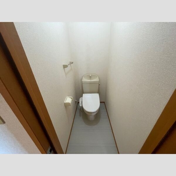 トイレ (温水洗浄暖房便座)